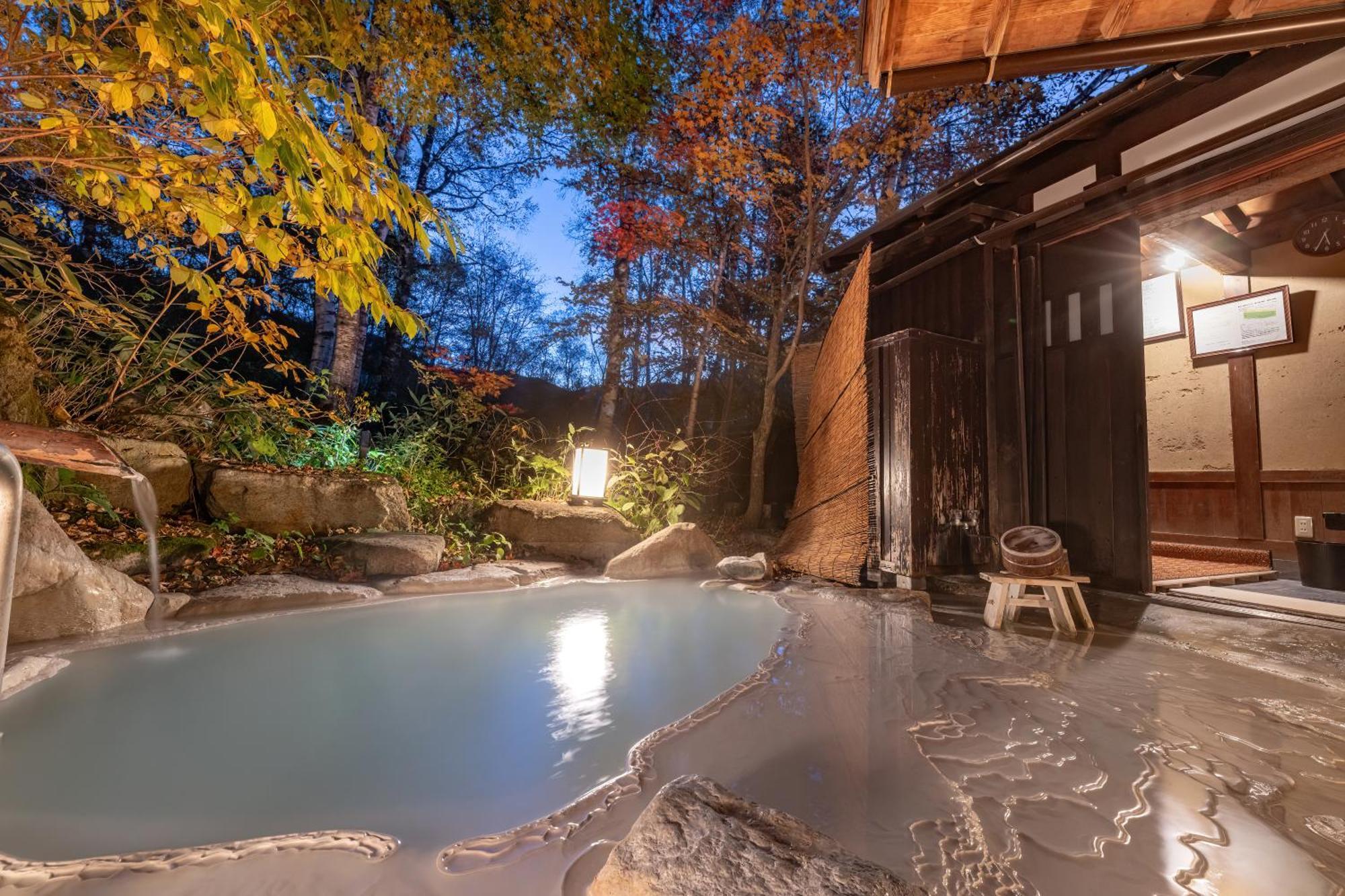 ホテル 小梨の湯 笹屋 松本市 エクステリア 写真