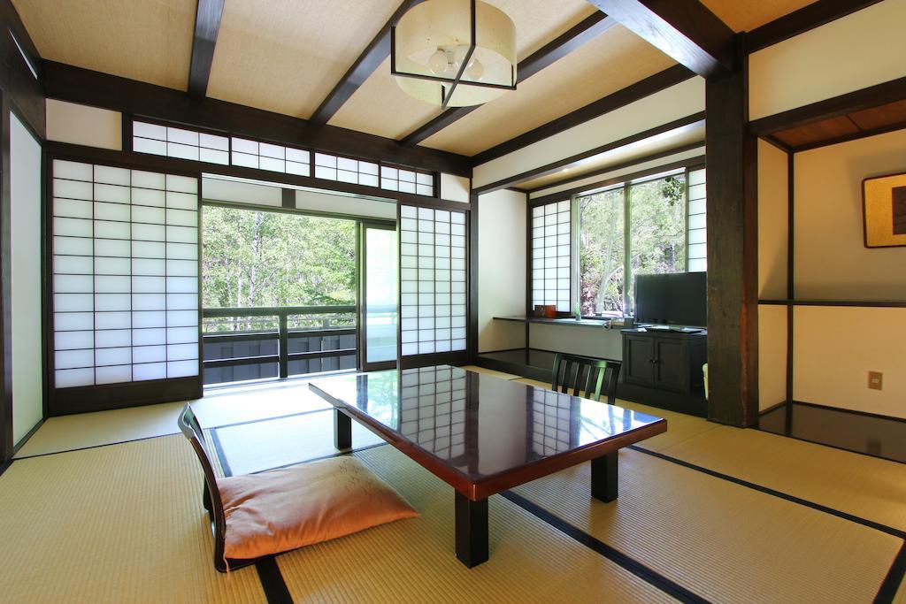ホテル 小梨の湯 笹屋 松本市 部屋 写真